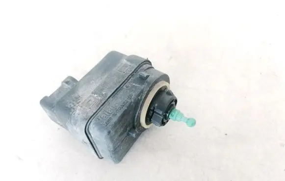 Renault Megane I Headlight level adjustment motor 