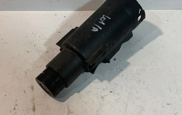 Mercedes-Benz E W210 Ignition lock A2104601297