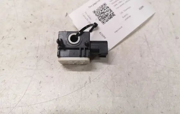 Hyundai Santa Fe Airbag deployment crash/impact sensor 959202B000 SA320080000 49060117