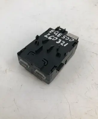 Mercedes-Benz EQE v295 USB socket connector A2238201606
