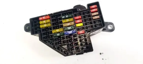 Volkswagen Golf VI Fuse box set