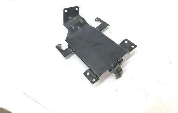 Porsche Cayenne (92A) Engine control unit holder 7P0907645A