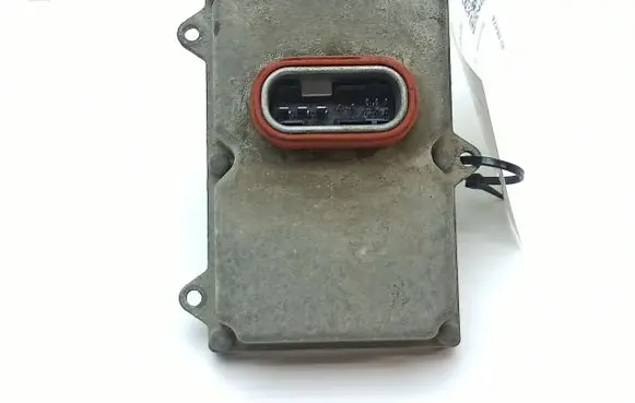 Mercedes-Benz E W211 Headlight ballast module Xenon A0028202426 5DF00827900
