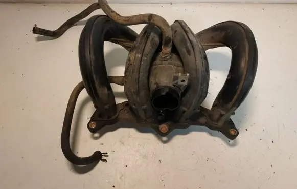 Toyota Yaris Intake manifold 2SZ