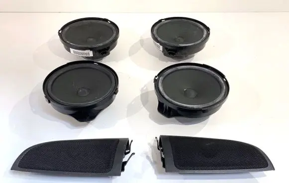 Mercedes-Benz B W246 W242 Audio system kit A2048206202