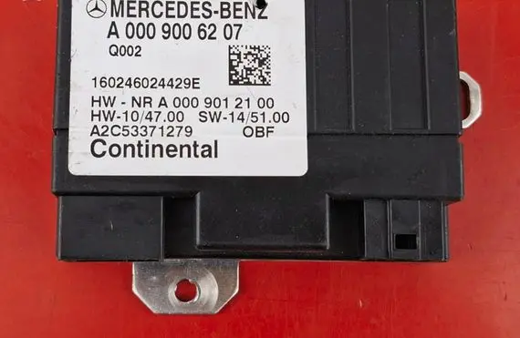 Mercedes-Benz E C207 W207 Fuel injection pump control unit/module A0009006207