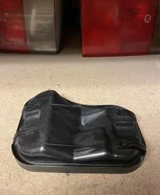 Mercedes-Benz Sprinter W901 W902 W903 W904 Headlight/headlamp dust cover 304401131 304401131L