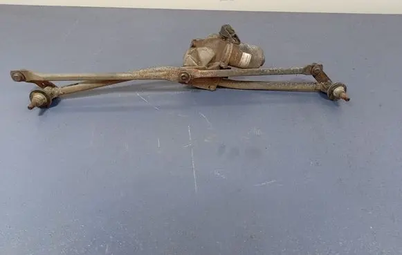 Mercedes-Benz Sprinter W906 Front wiper linkage and motor 405146