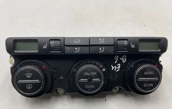 Volkswagen PASSAT B6 Climate control unit 74677532 1024C1 220207