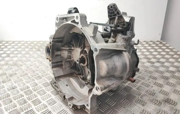 Volkswagen T-Cross Manual 5 speed gearbox UFC 0DQ301103 FM5DF009