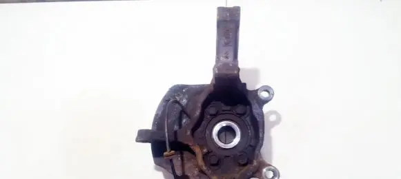 Nissan X-Trail T31 Front wheel hub