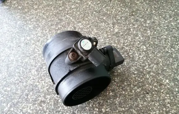 Mercedes-Benz CLC CL203 Mass air flow meter A6460940048 0281002535 A0061531328