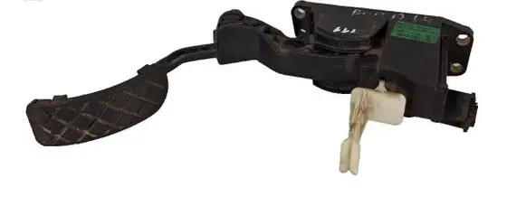 Volkswagen Golf IV Accelerator throttle pedal 1J2721503A