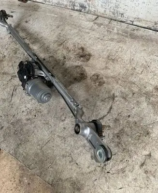 Mini One - Cooper F56 F55 Front wiper linkage 741878703