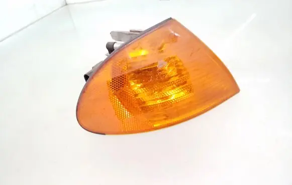 BMW 3 E46 Front indicator light 0311328002 6902766 1315106141