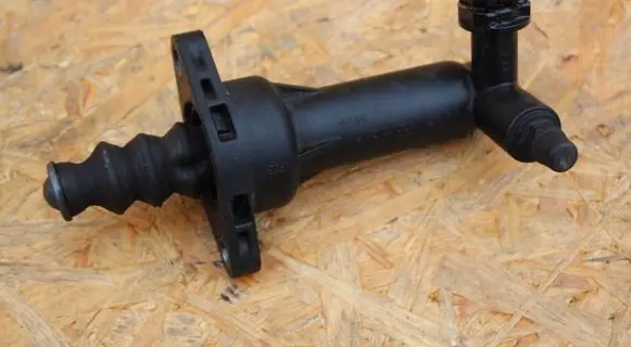 Skoda Fabia Mk2 (5J) Clutch slave cylinder 6Q0721261F