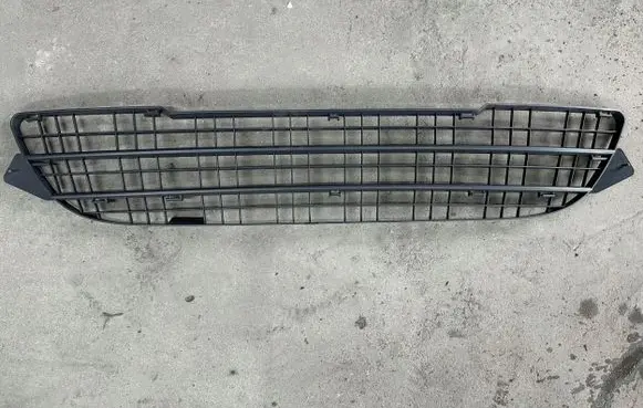 Renault Kangoo II Front bumper upper radiator grill 8200616137