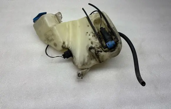 Audi A6 Allroad C6 Windshield washer fluid reservoir/tank 4B0955453K