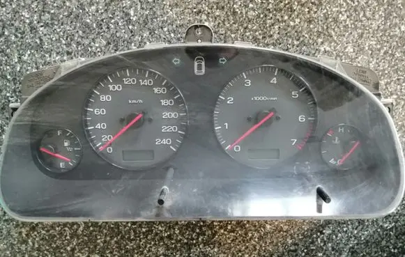 Subaru Legacy Speedometer (instrument cluster) 85012AE220