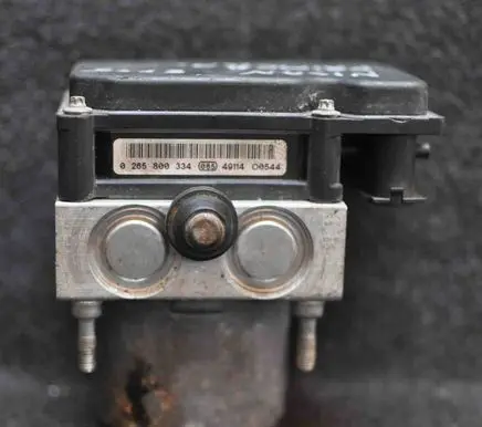 Nissan Primera ABS Pump