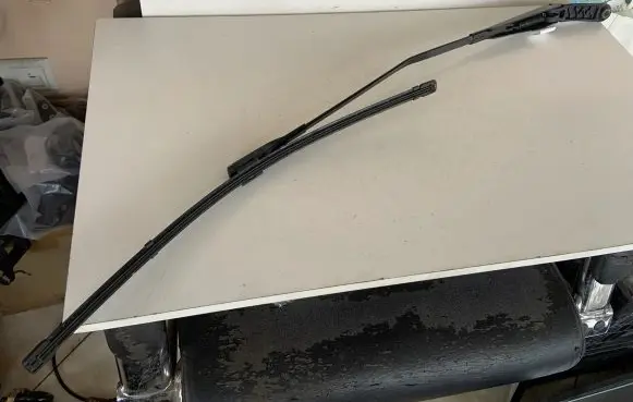 Audi A6 S6 C7 4G Front wiper blade arm 4G1955408D