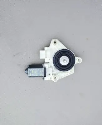 Mercedes-Benz E W213 Front door window regulator motor A2139069501 C53177101