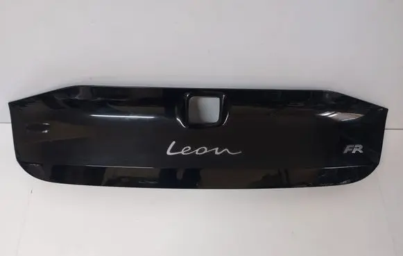 Seat Leon IV Tailgate trim 5FE853640