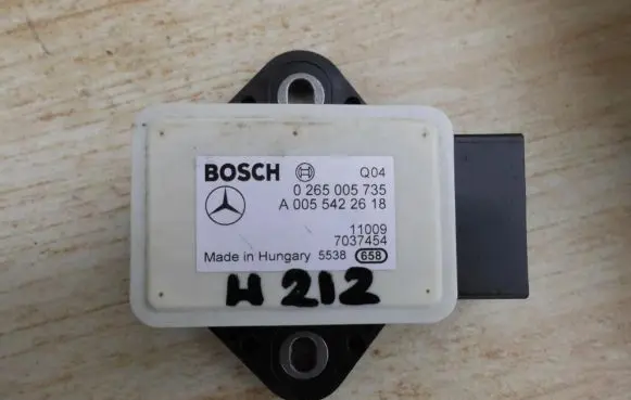 Mercedes-Benz E W212 ESP acceleration yaw rate sensor A0055422618