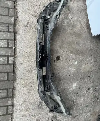 Volvo V50 Top upper radiator support slam panel