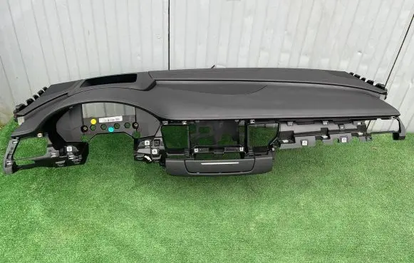 Audi A8 S8 D4 4H Dashboard 4H1857009 105007088