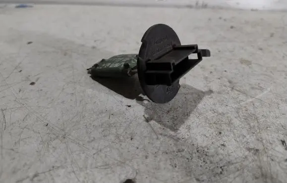 Smart ForTwo I Heater blower motor/fan resistor