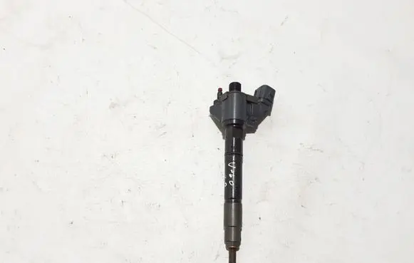 Volvo V60 Fuel injector 32140080