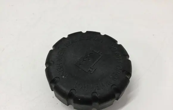 Mercedes-Benz GLC C254 Coolant expansion tank/reservoir cap 2105010615