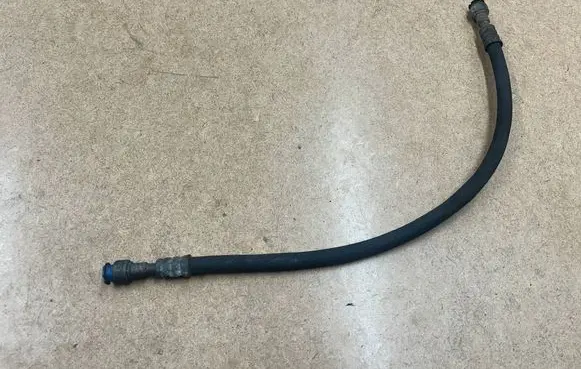 BMW 3 E46 Fuel line pipe 13317513482 7513482