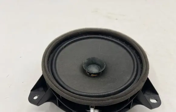 Toyota Yaris XP210 Rear door speaker 8616002B80