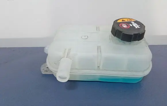 Hyundai Tucson IV NX4 Coolant expansion tank/reservoir 254R0P4500