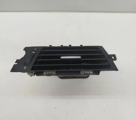 BMW 3 E92 E93 Dashboard side air vent grill/cover trim 9130467