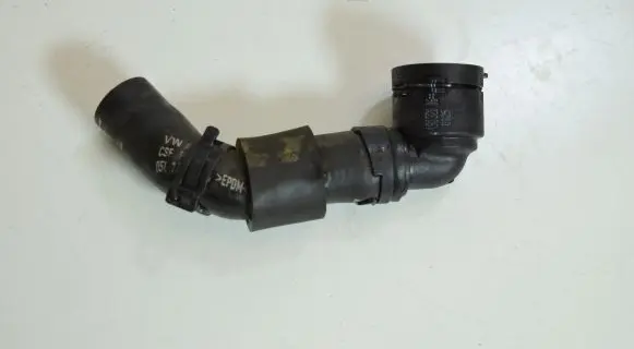 Audi A6 S6 C8 4K Engine coolant pipe/hose 5Q0122291N
