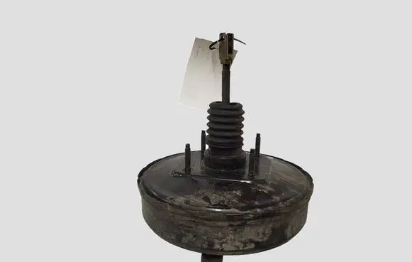 Toyota Avensis Verso Brake booster 13101011230 2D00544