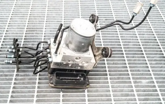 BMW 5 F10 F11 ABS Pump 01301081296858405