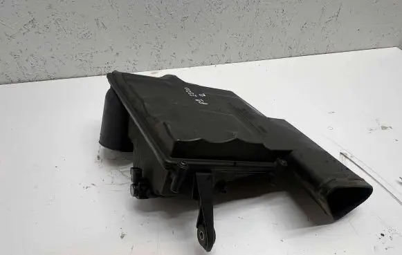 Mercedes-Benz E W211 Air filter box A6420940304 A6420901761 4602185907