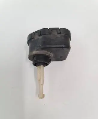 Audi A4 S4 B5 8D Headlight level adjustment motor 4D0941295 0307852315