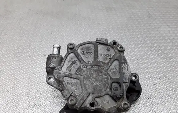 Skoda Yeti (5L) Vacuum pump 03L145100