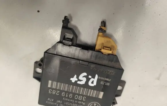 Volkswagen PASSAT B5.5 Parking PDC control unit/module 3B0919283 H02SD01C01