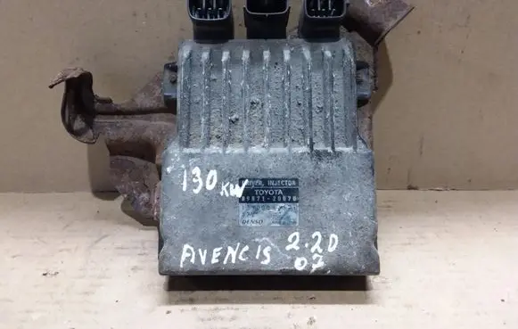 Toyota Avensis T250 Injection control unit/module 8987120070