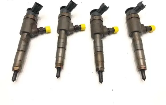 Peugeot 308 SW Fuel injectors set 0445110566