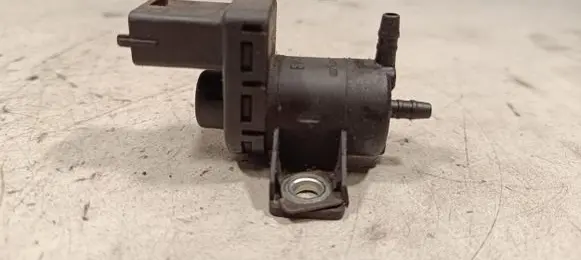 Lancia Thema Turbo solenoid valve EV152