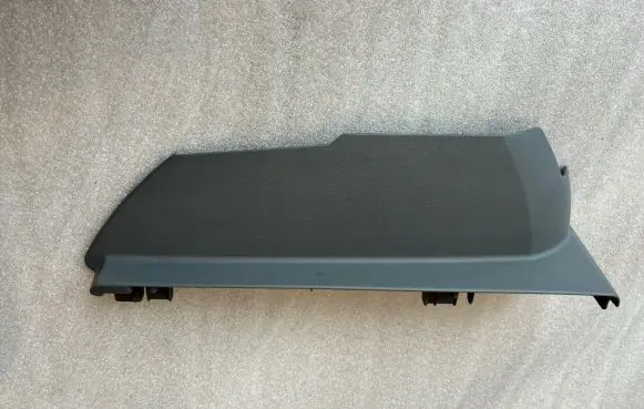 Mercedes-Benz S W221 Front passenger seat rail trim A2219101254