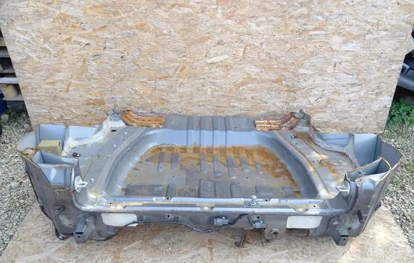 Citroen C-Crosser Rear bodywork 
