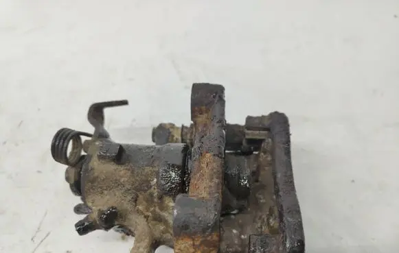 Opel Astra H Rear brake caliper